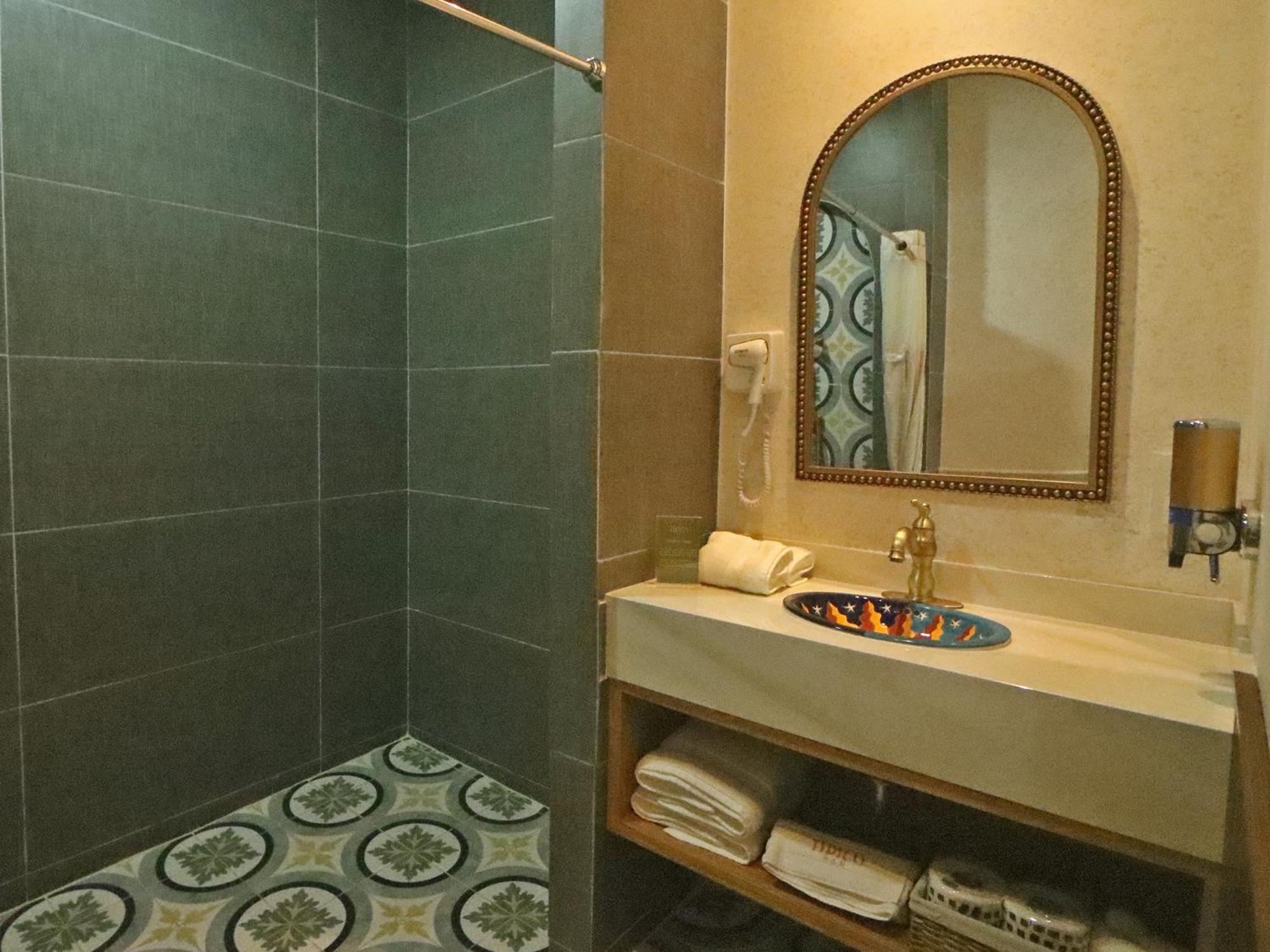 אוריסבה Hotel Boutique Tipico מראה חיצוני תמונה