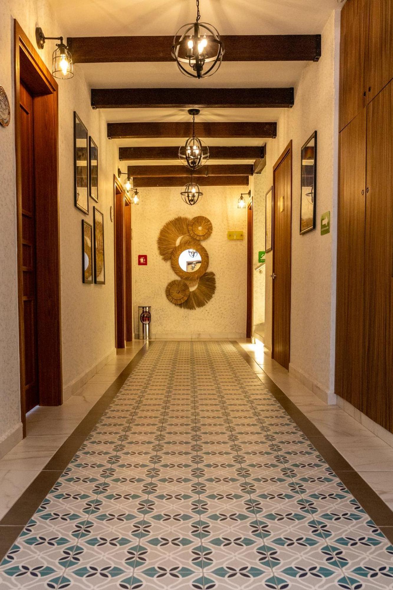 אוריסבה Hotel Boutique Tipico מראה חיצוני תמונה